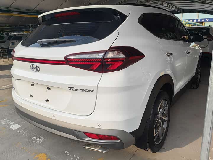 Фото 14 - Hyundai Tucson L