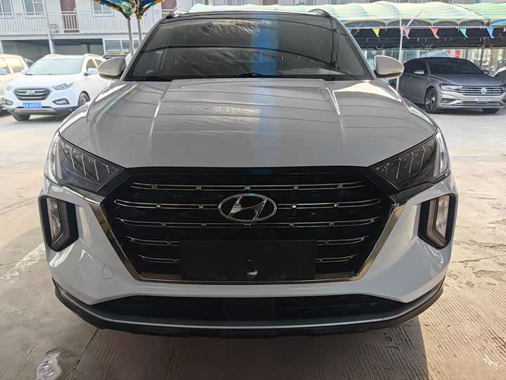 Фото 2 - Hyundai Tucson L