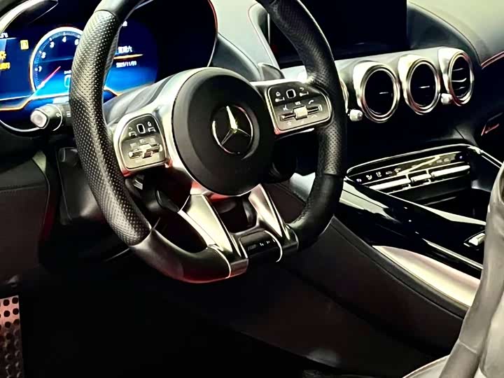 Фото 4 - Mercedes-Benz AMG GT