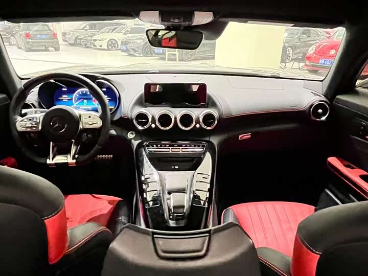 Фото 5 - Mercedes-Benz AMG GT