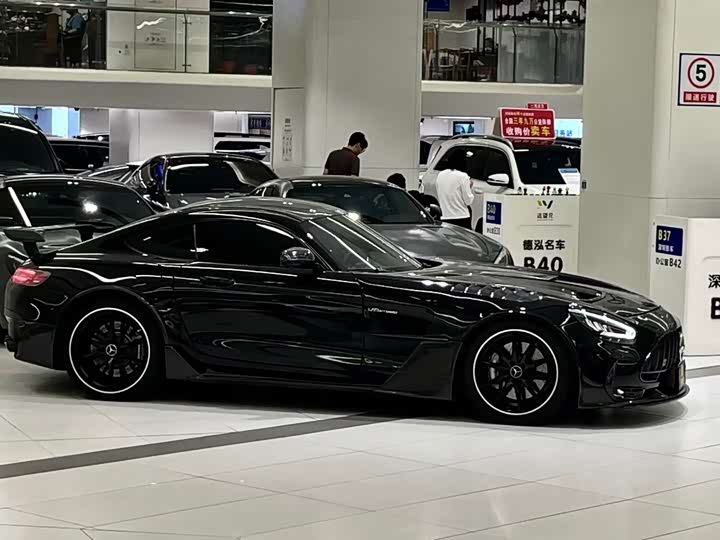 Фото 8 - Mercedes-Benz AMG GT