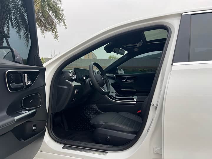 Фото 4 - Mercedes-Benz C-Class