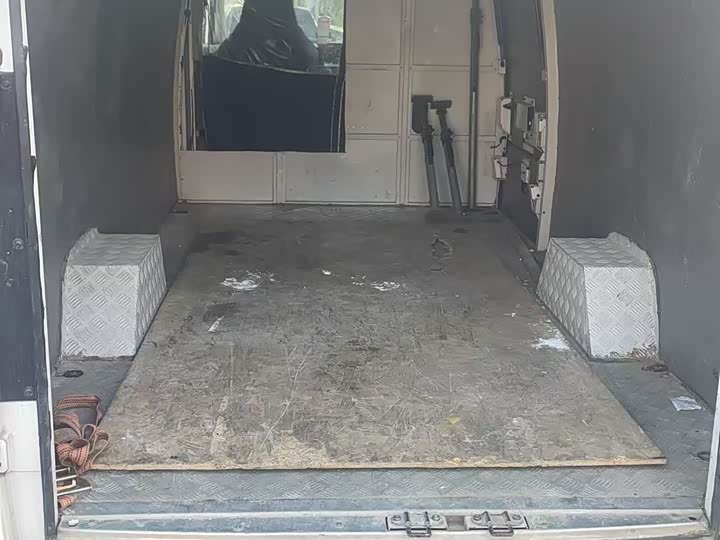 Фото 4 - Foton Smart Smurf E7