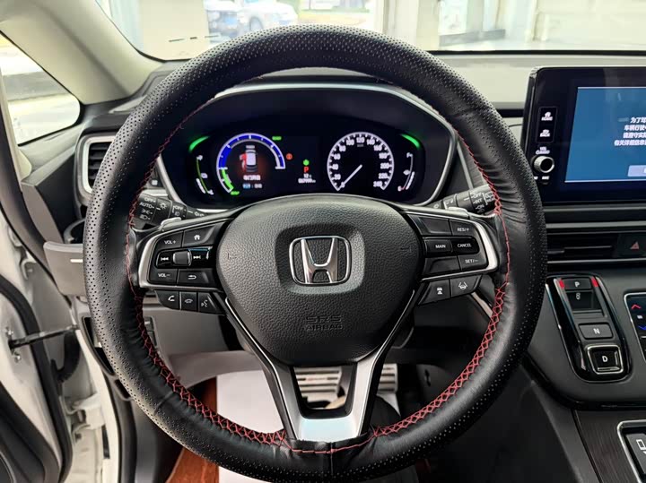 Фото 12 - Honda Elysion