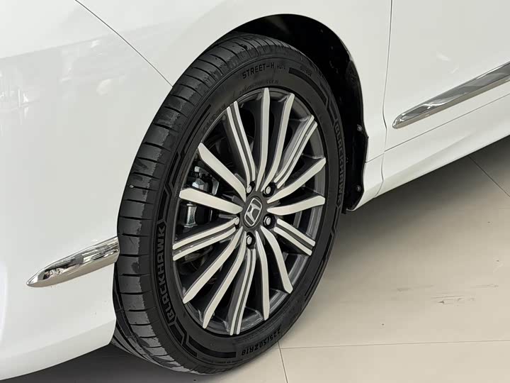 Фото 16 - Honda Elysion