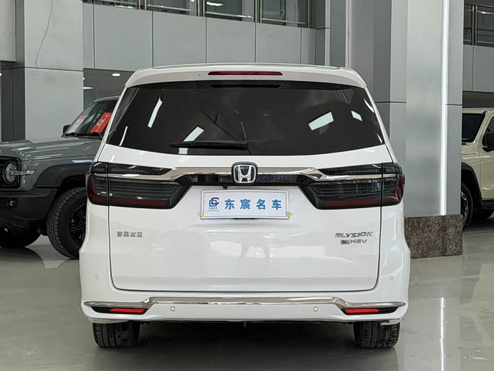 Фото 8 - Honda Elysion