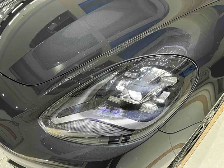 Фото 10 - Porsche Panamera