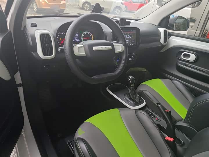 Фото 10 - Roewe Clever