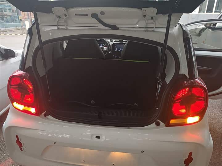 Фото 19 - Roewe Clever