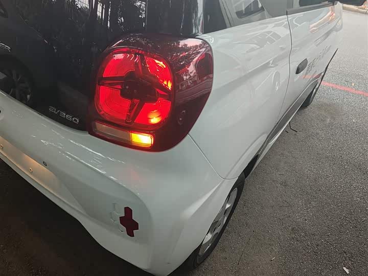 Фото 8 - Roewe Clever