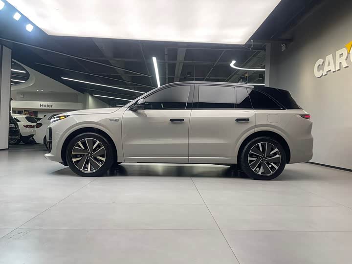 Фото 8 - LiXiang L6