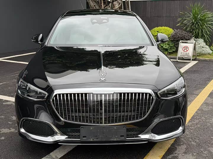 Фото 1 - Mercedes-Benz Maybach S-Class