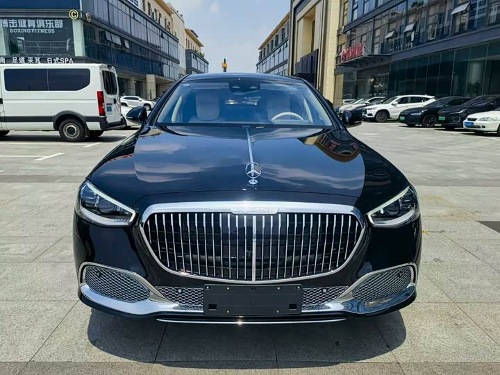 Фото 3 - Mercedes-Benz Maybach S-Class