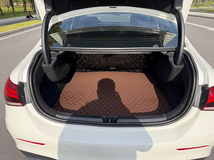 Фото 11 - Mercedes-Benz A-Class