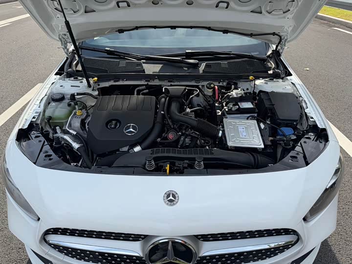 Фото 12 - Mercedes-Benz A-Class