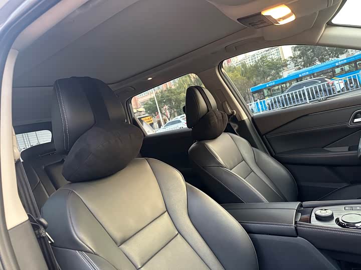 Фото 13 - Nissan X-Trail