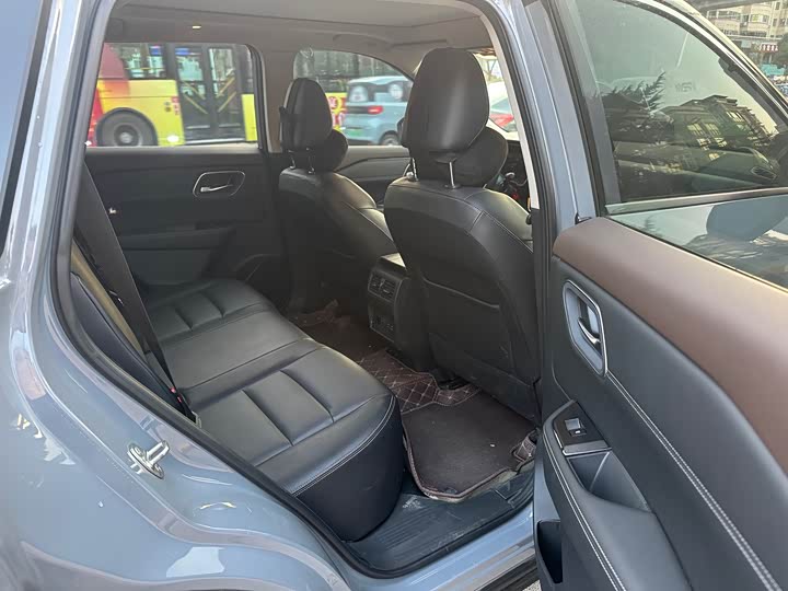 Фото 14 - Nissan X-Trail