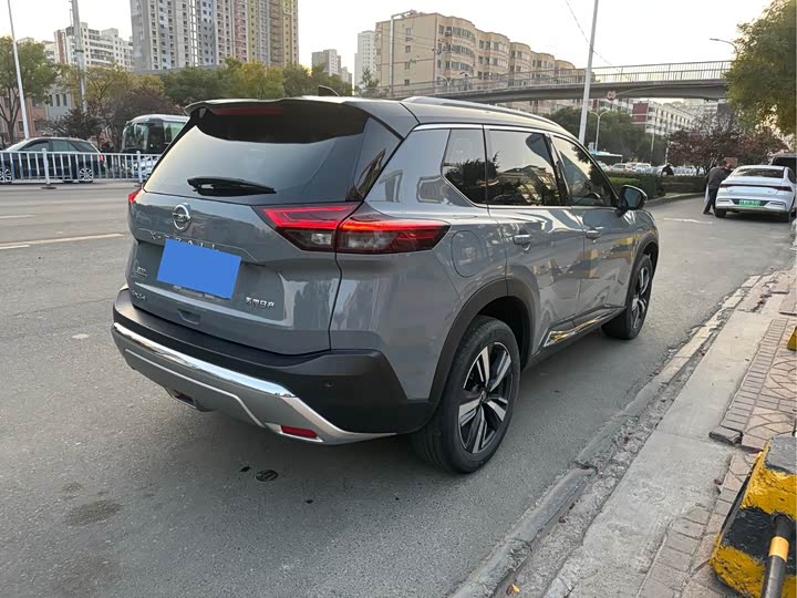 Фото 4 - Nissan X-Trail