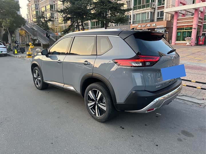 Фото 6 - Nissan X-Trail