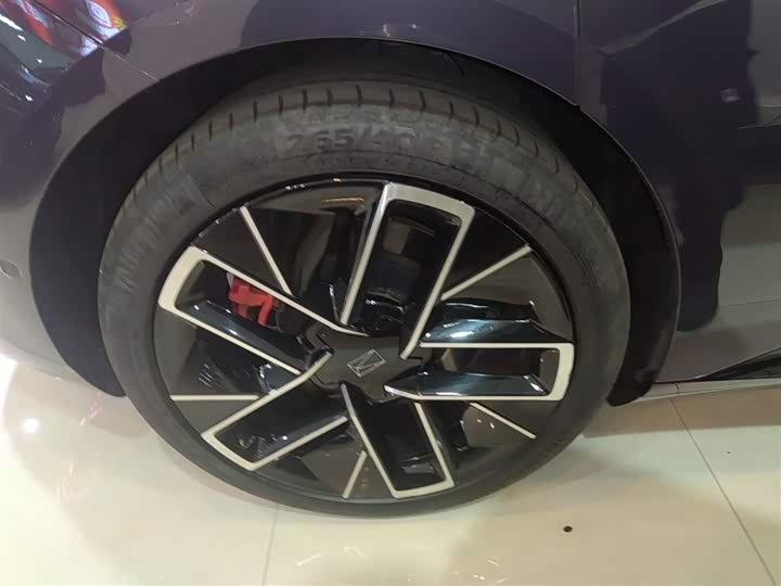 Фото 26 - Avatr 12