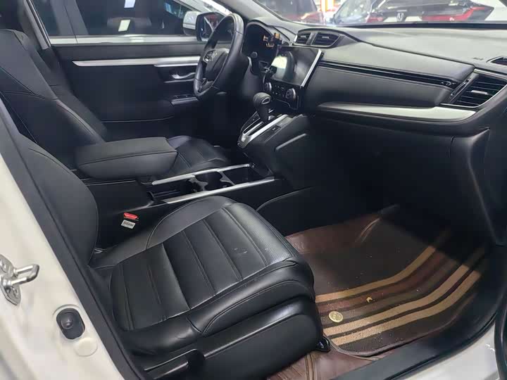 Фото 11 - Honda CR-V