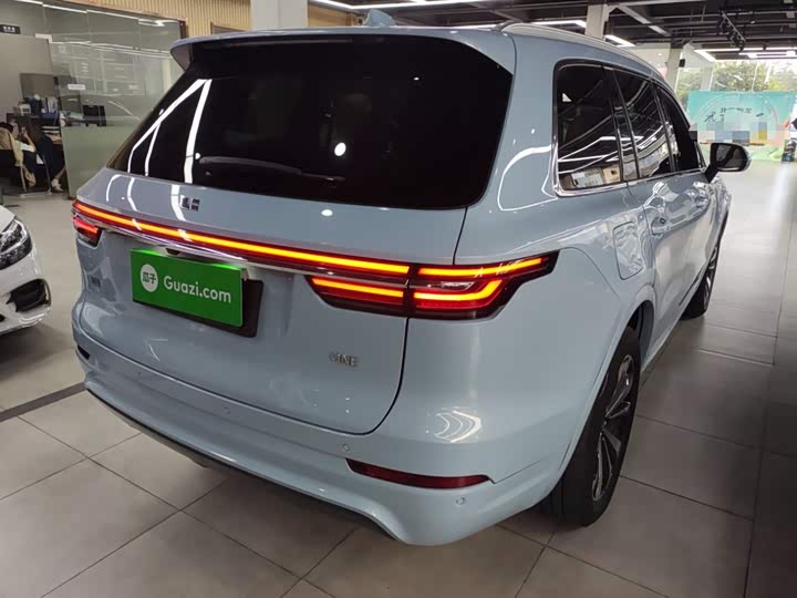 Фото 7 - LiXiang One