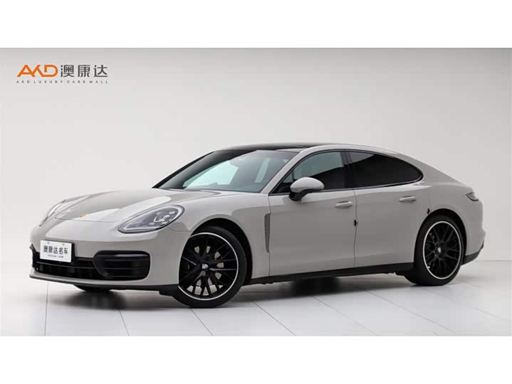 Фото 1 - Porsche Panamera