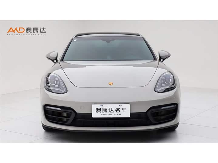 Фото 2 - Porsche Panamera