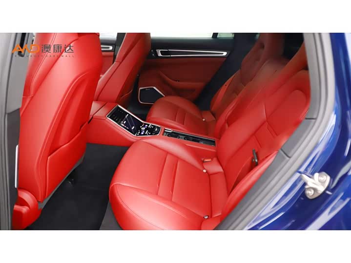 Фото 7 - Porsche Panamera