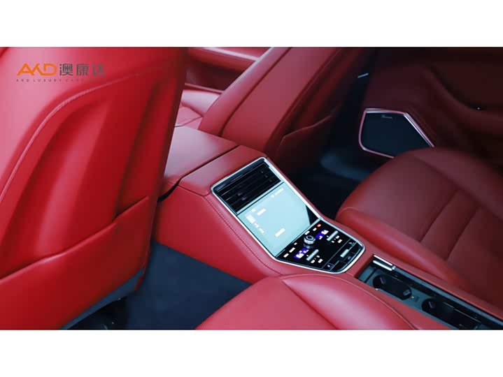 Фото 9 - Porsche Panamera