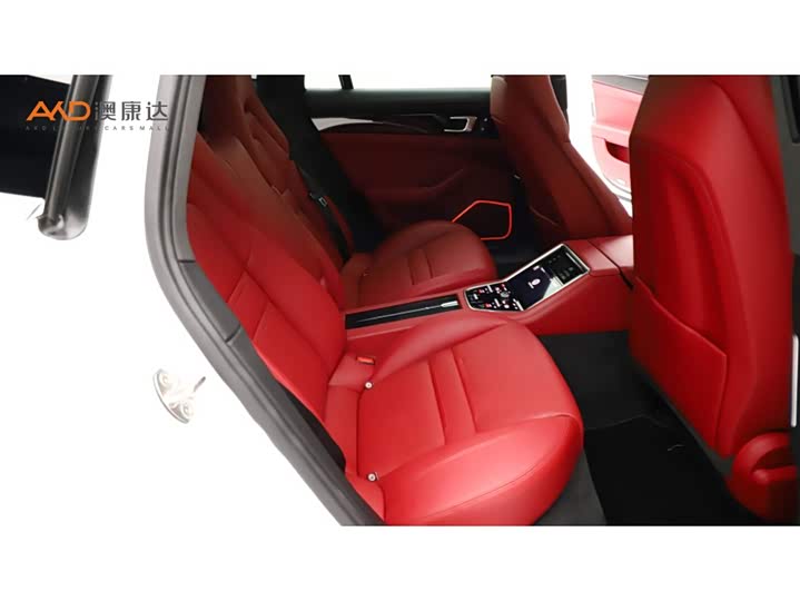 Фото 8 - Porsche Panamera