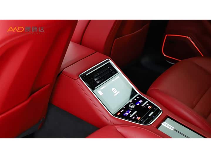 Фото 9 - Porsche Panamera