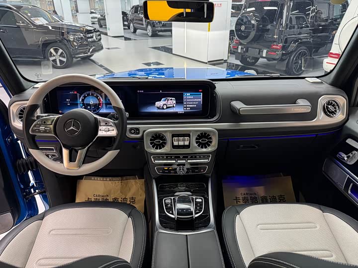 Фото 10 - Mercedes-Benz G-Class