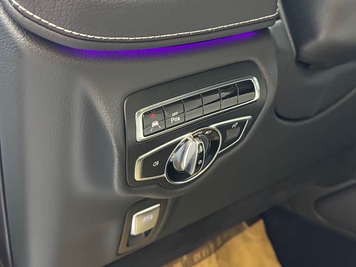 Фото 20 - Mercedes-Benz G-Class