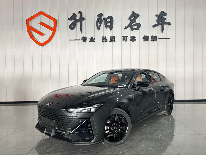 Фото 1 - Changan UNI-V Hybrid