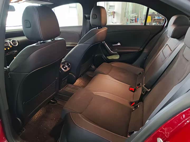 Фото 10 - Mercedes-Benz A-Class