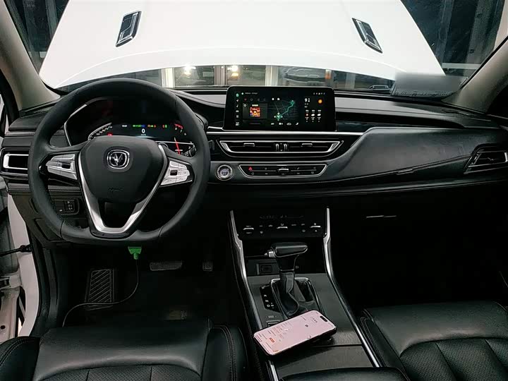 Фото 10 - Changan CS75