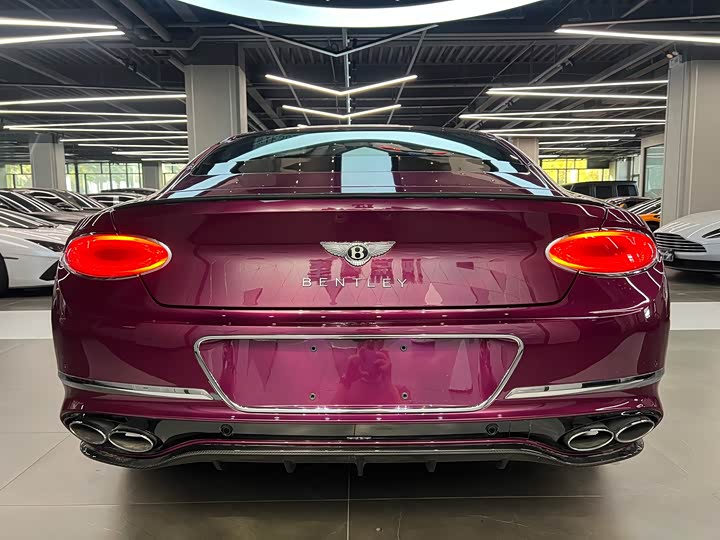 Фото 5 - Bentley Continental GT