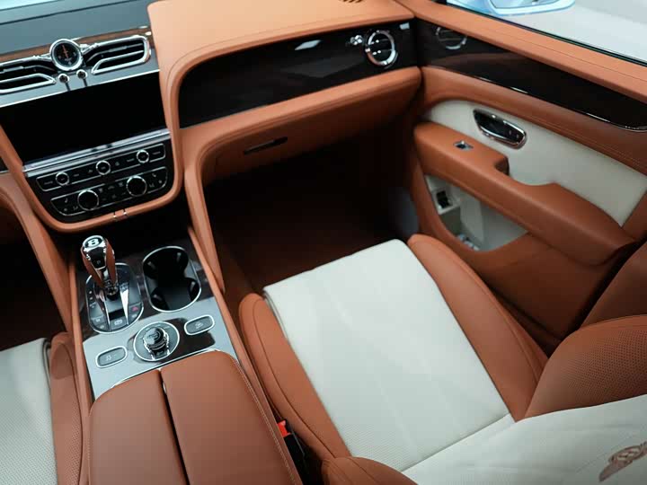Bentley Bentayga 2024 2024款 4.0T V8