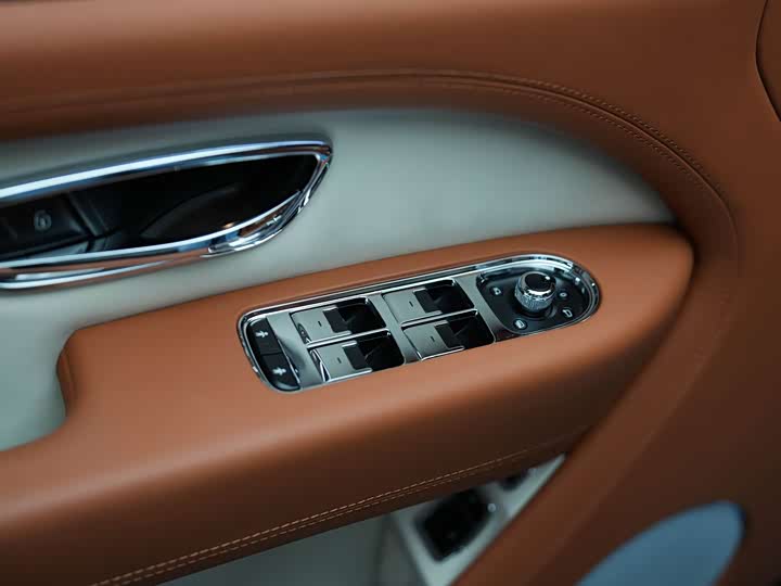 Bentley Bentayga 2024 2024款 4.0T V8