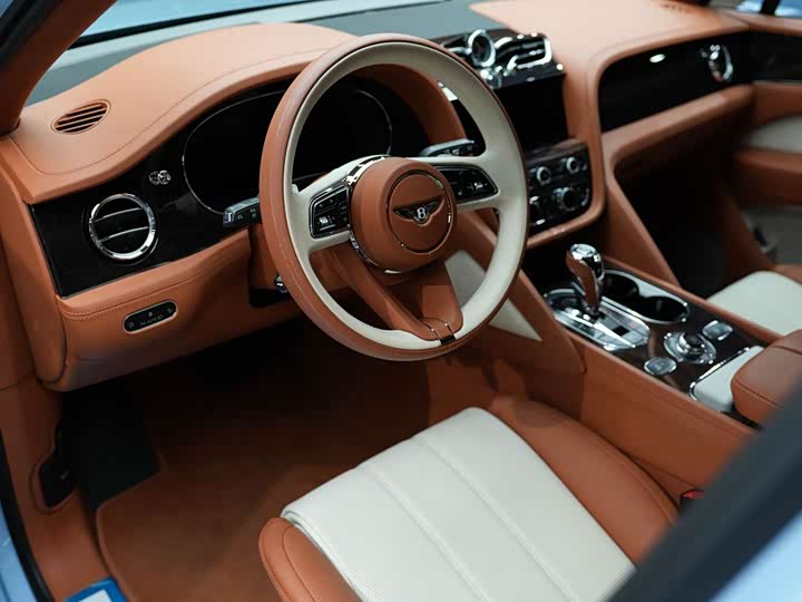 Bentley Bentayga 2024 2024款 4.0T V8