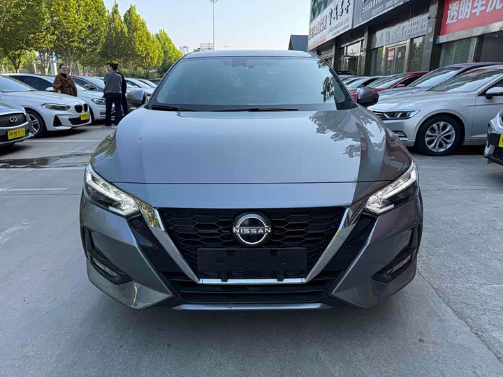 Фото 2 - Nissan Sylphy