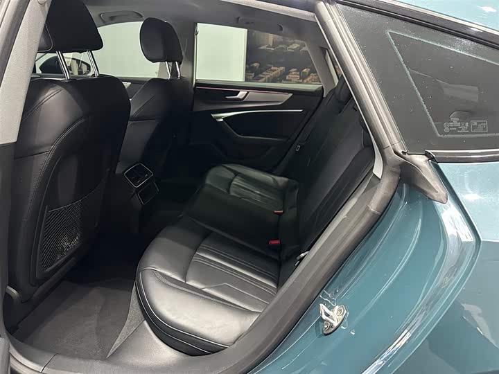 Фото 11 - Audi A7