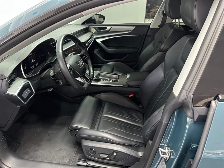 Фото 13 - Audi A7