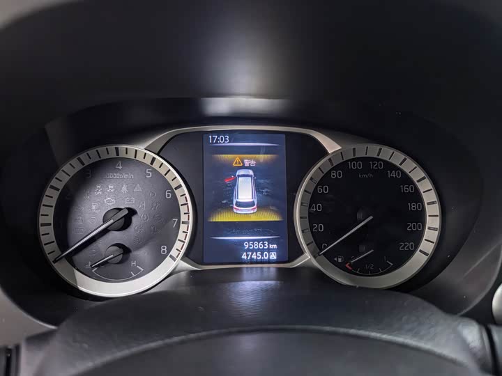 Фото 7 - Nissan Terra