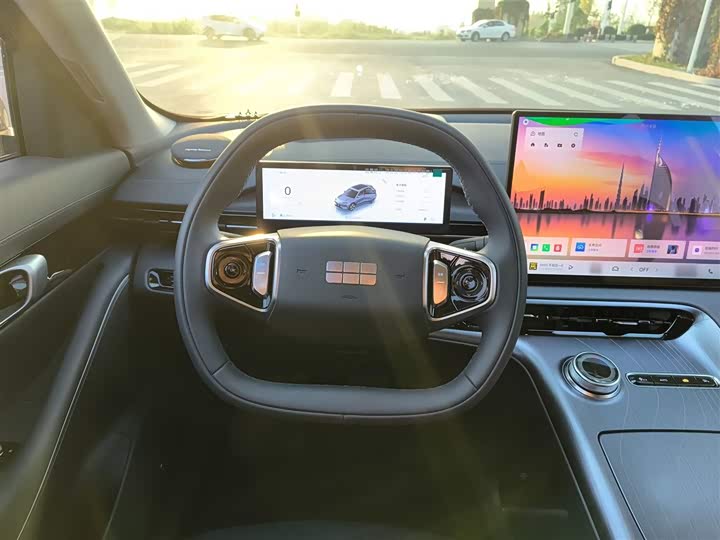 Фото 11 - Geely Galaxy E5