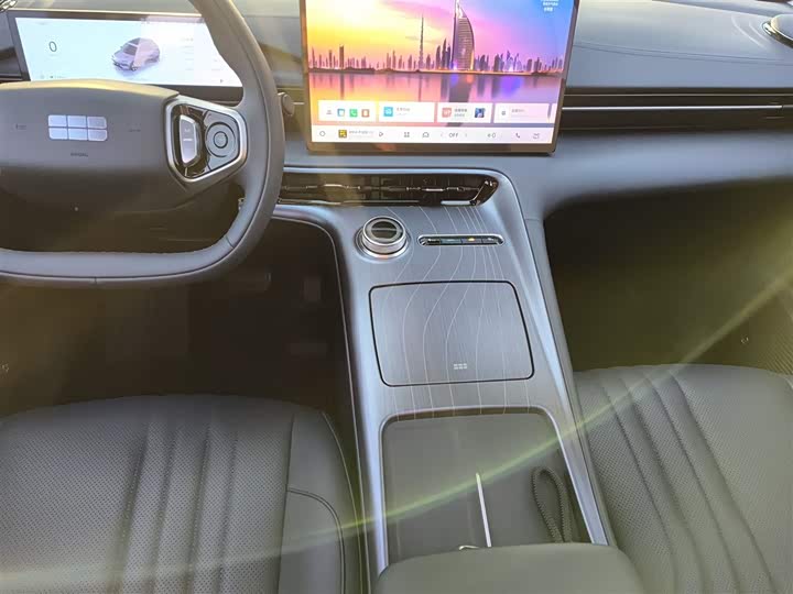 Фото 14 - Geely Galaxy E5