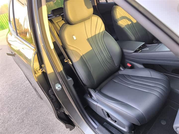 Фото 25 - Geely Galaxy E5