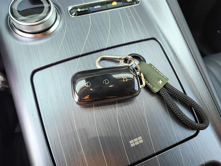 Фото 9 - Geely Galaxy E5