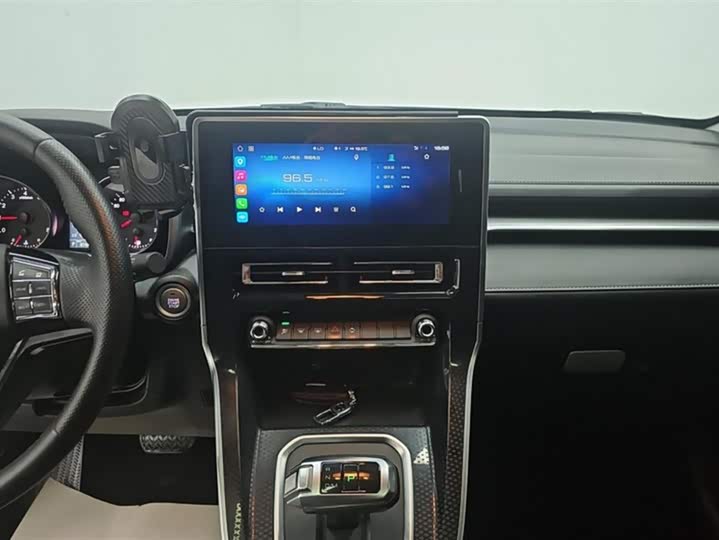 Фото 13 - Haval M6